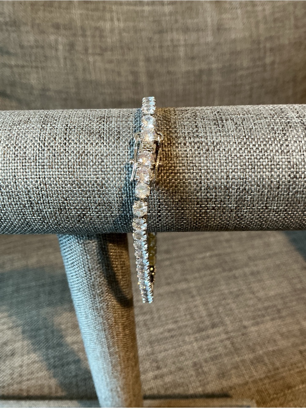 Classic Fashion Silver Crystal Tennis Bracelet - Picture 4 of 6